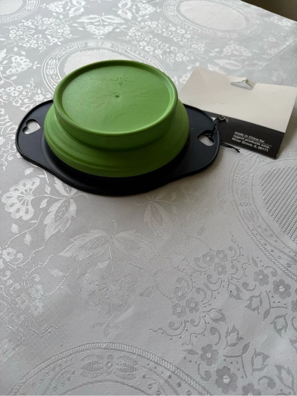 Collapsible Pet Bowl - Green Silicone with Black Rim